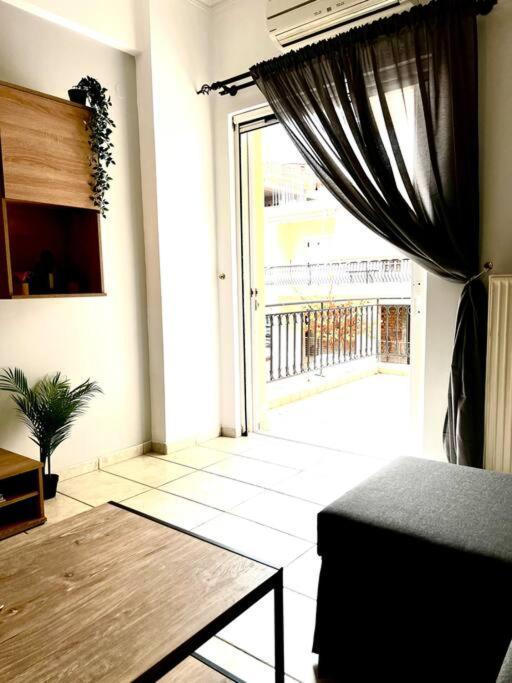 Modern Condo With Garage Near The Square And Beach Aigio Extérieur photo